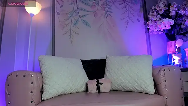 Eimy grey4u online show from 04/14/26, 03:12