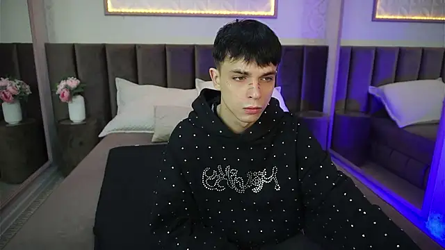 ClarkBev online show from 03/18/26, 05:54