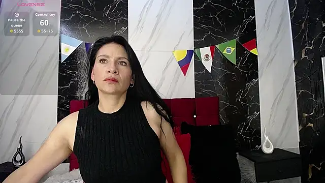 Snapshot of SofiaMoreno_ chatting on 06/23/26, 05:11 SofiaMoreno online show from 06/23/26, 05:11