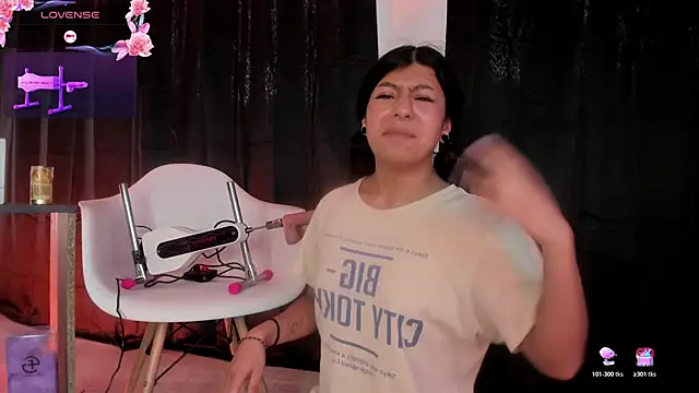 MilyFerrer online show from 05/25/26, 02:34