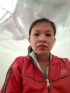 Snapshot of kieuqueen92 chatting on 02/22/26, 12:45 kieuqueen92 online show from 02/22/26, 12:45