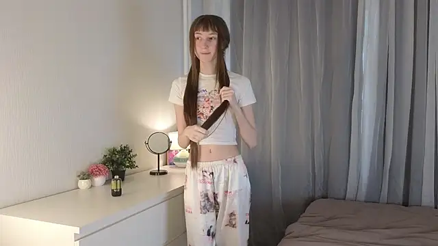 arina waifu online show from 04/05/26, 03:31