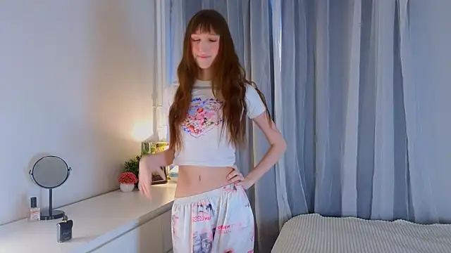 arina waifu online show from 04/24/26, 03:14