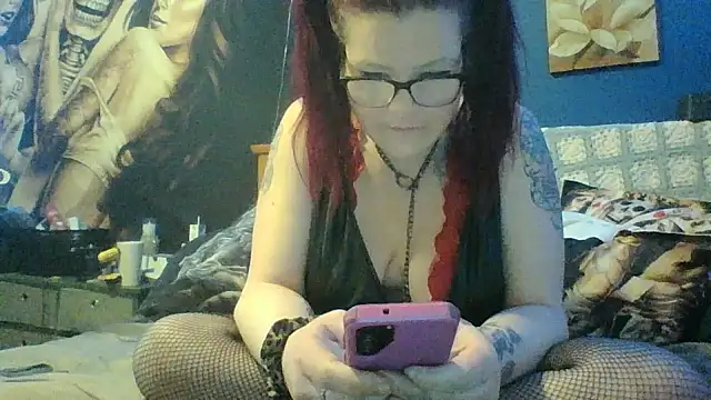 Snapshot of Sexymilf6992 chatting on 03/16/26, 08:24 Sexymilf6992 online show from 03/16/26, 08:24