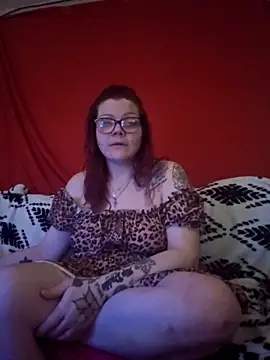 Snapshot of Sexymilf6992 chatting on 05/04/26, 06:04 Sexymilf6992 online show from 05/04/26, 06:04