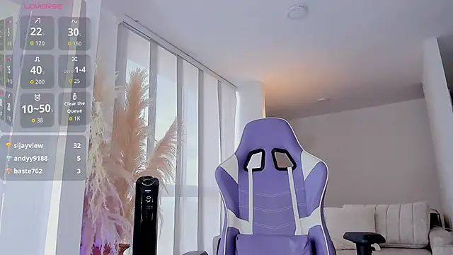 sofiawiliams online show from 04/18/26, 07:58