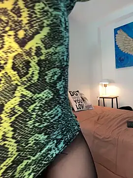 Viictoria-Jones online show from 04/14/26, 10:10