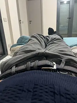 Snapshot of frenk33 chatting on 02/28/26, 06:42 frenk33 online show from 02/28/26, 06:42