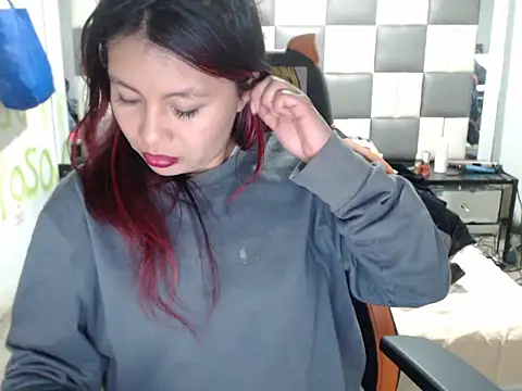 Snapshot of dulcecandy1919 chatting on 02/20/26, 06:26 dulcecandy1919 online show from 02/20/26, 06:26