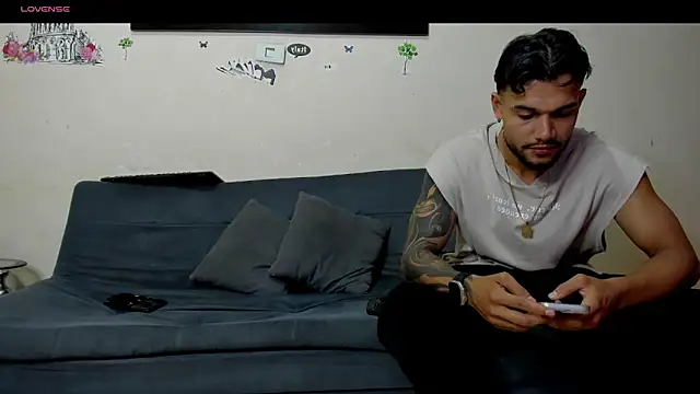 heteros hot  online show from 06/30/26, 09:05
