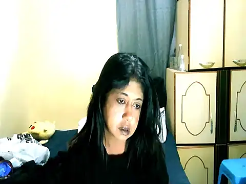 Snapshot of IndianPleasures21 chatting on 05/20/26, 02:12 IndianPleasures21 online show from 05/20/26, 02:12