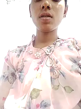 wifedesi7050 online show from 04/06/26, 11:55