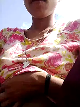 wifedesi7050 online show from 04/08/26, 04:34