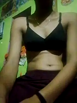 Snapshot of wifedesi7050 chatting on 05/25/26, 05:08 wifedesi7050 online show from 05/25/26, 05:08