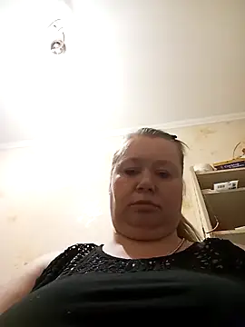 KiraStanton online show from 04/01/26, 09:34