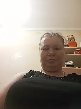 KiraStanton online show from 05/25/26, 06:58
