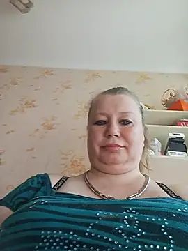 KiraStanton online show from 07/18/26, 12:20