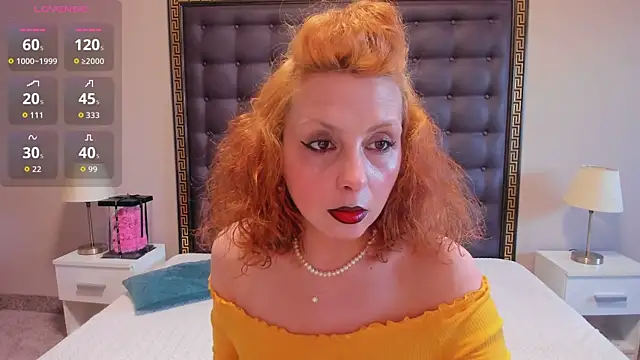 Snapshot of curly_muffin chatting on 02/27/26, 05:29 curly muffin online show from 02/27/26, 05:29