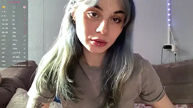 Emmibrilson online show from 04/25/26, 12:30