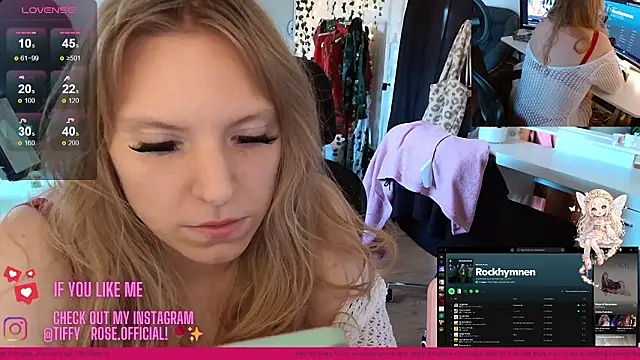 TiffyRose online show from 03/06/26, 08:44