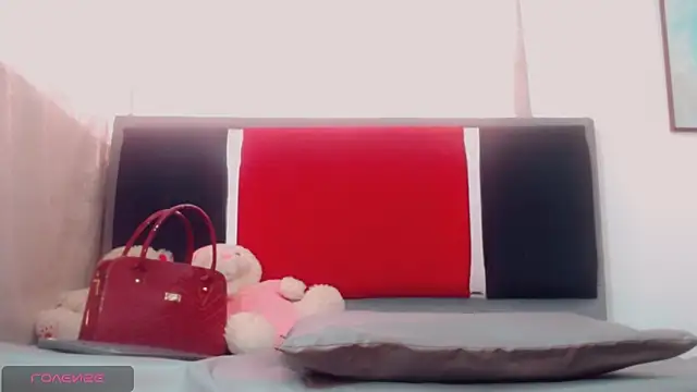 Abby White   online show from 04/18/26, 07:18