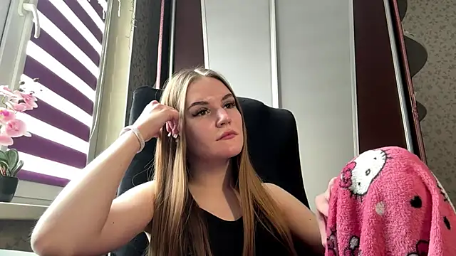 TinyTifa online show from 02/23/26, 10:23