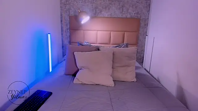 ZeynepYilmaz online show from 04/06/26, 09:16