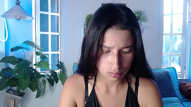 Snapshot of milk_chloe_ chatting on 03/04/26, 01:28 milk chloe online show from 03/04/26, 01:28