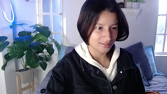 milk chloe  online show from 03/20/26, 01:27