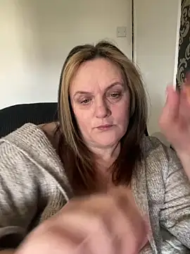 Snapshot of Busty-GilfQuinn chatting on 02/27/26, 10:26 Busty-GilfQuinn online show from 02/27/26, 10:26