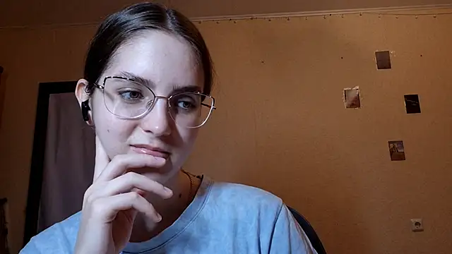 Katelemon online show from 05/17/26, 02:24