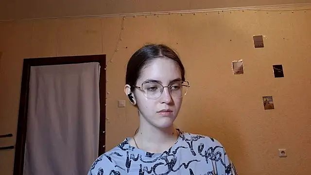Katelemon online show from 06/04/26, 10:21