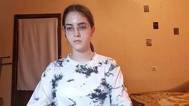 Katelemon online show from 07/16/26, 10:43