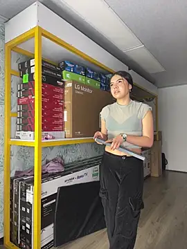 Ambarina  online show from 04/17/26, 11:24