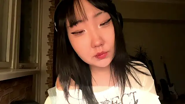 Yunananaa online show from 03/05/26, 02:24