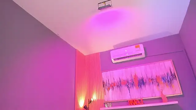 Snapshot of janinne_lu chatting on 02/24/26, 10:57 janinne lu online show from 02/24/26, 10:57