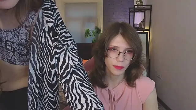 ZoriaLovesLuna online show from 03/26/26, 07:03