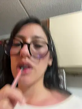 Snapshot of susi_chimm chatting on 03/02/26, 02:14 susi chimm online show from 03/02/26, 02:14