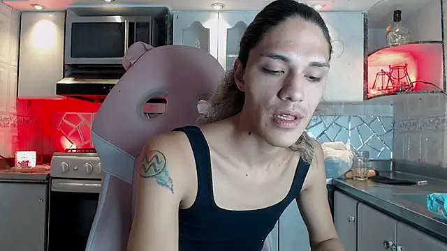 CrisOzzz online show from 03/24/26, 06:02