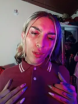 Snapshot of Crys_Talin chatting on 03/04/26, 01:00 Crys Talin online show from 03/04/26, 01:00