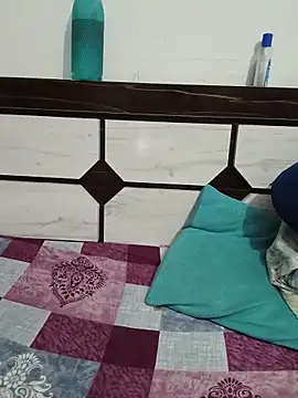 Queenlipx online show from 03/05/26, 03:52