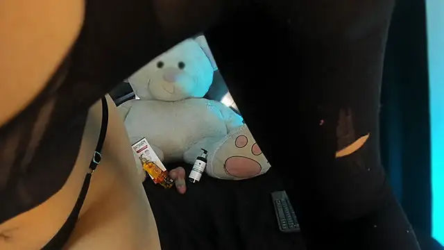 Snapshot of Venus_in_earth chatting on 02/24/26, 07:34 Venus in earth online show from 02/24/26, 07:34