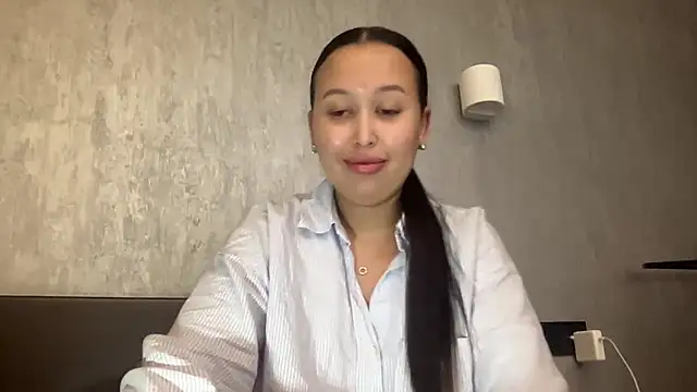 Dana 005 online show from 03/25/26, 08:15