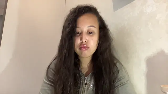 Dana 005 online show from 04/01/26, 07:33