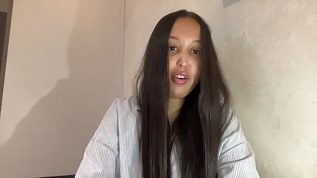 Dana 005 online show from 07/19/26, 09:07