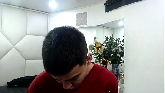 Snapshot of SanttiiBuck chatting on 02/24/26, 01:09 SanttiiBuck online show from 02/24/26, 01:09