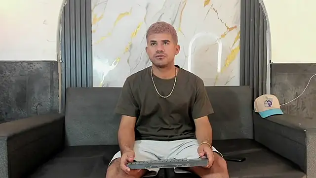 Latins on fire online show from 05/30/26, 01:41
