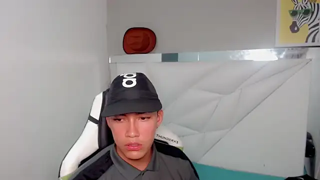 Snapshot of Street_poemm_ chatting on 02/25/26, 03:27 Street poemm online show from 02/25/26, 03:27