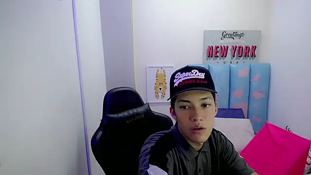 Street poemm  online show from 04/15/26, 08:53