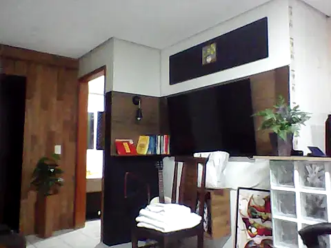 Snapshot of FabioZoe1 chatting on 05/15/26, 11:45 FabioZoe1 online show from 05/15/26, 11:45